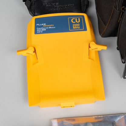 Fluke Versiv 2 DSX2-8000 2Ghz CableAnalyzer Cat8 Cat6a Cable Certifier DSX-8000