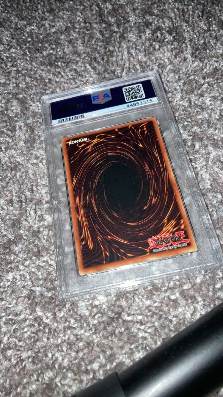 Yu-Gi-Oh! Blue Eyes White Dragon LOB-001 1st Edition PSA 9